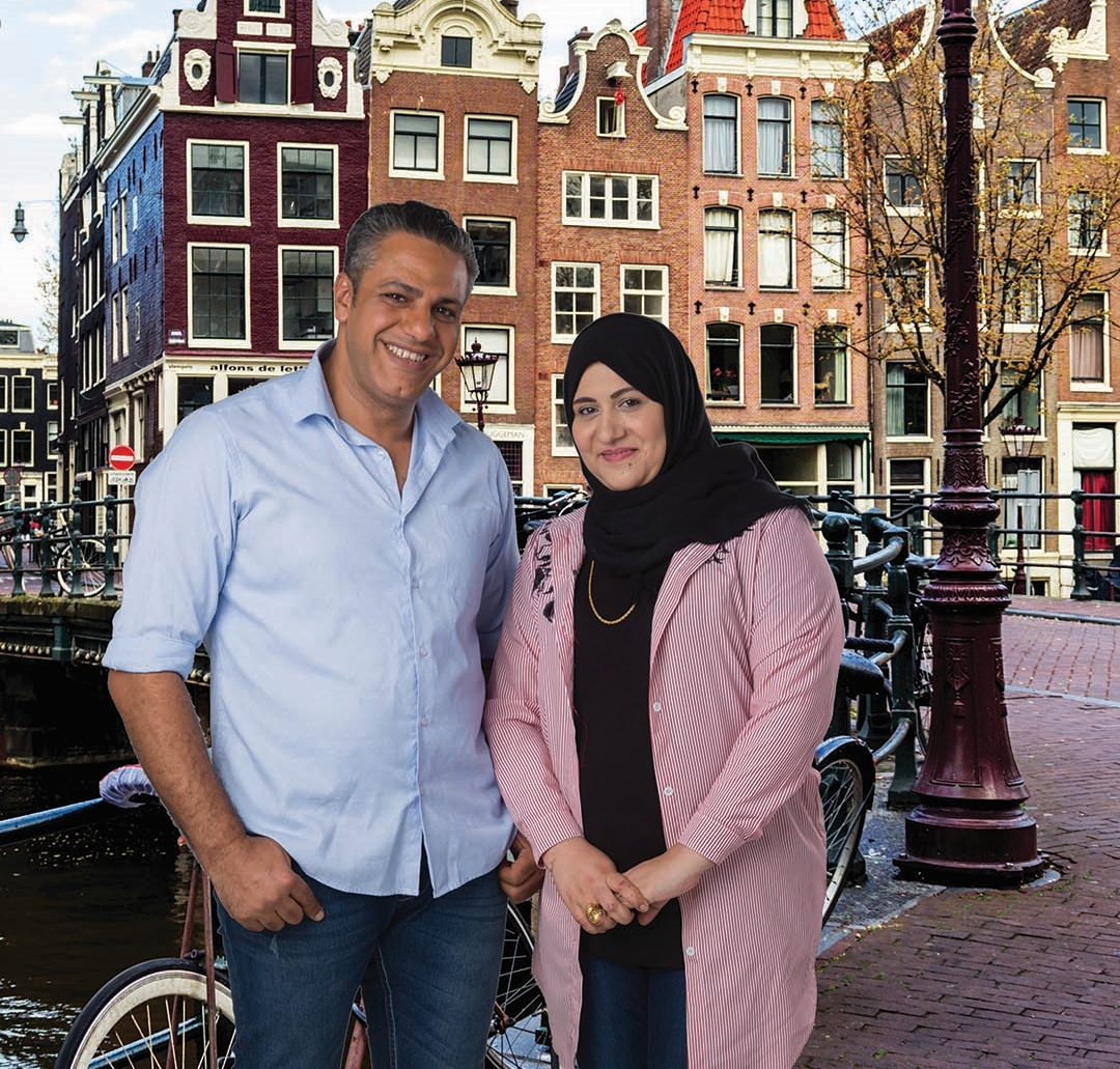 8141_roll-up_medium.indd